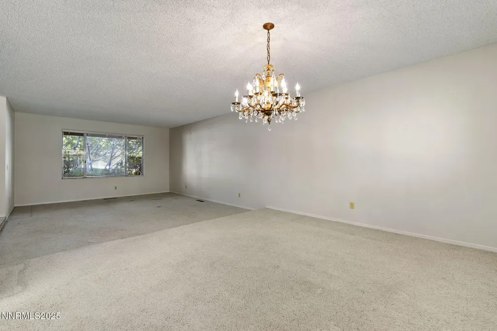 4899 Cool Springs Reno NV 89509