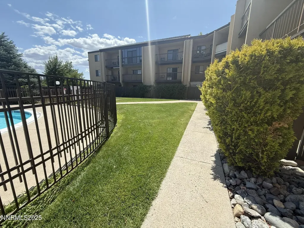 2450 Lymbery Reno NV 89509