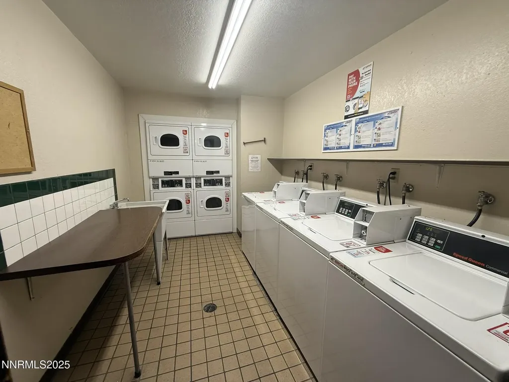 2450 Lymbery Reno NV 89509