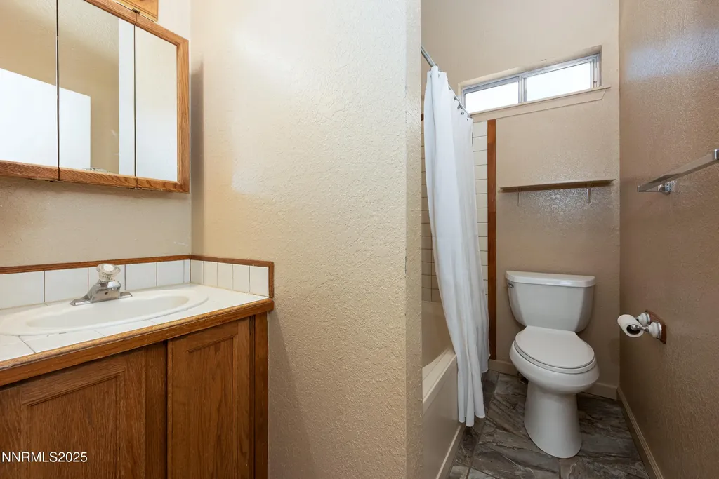 1400 Leonard Gardnerville NV 89460