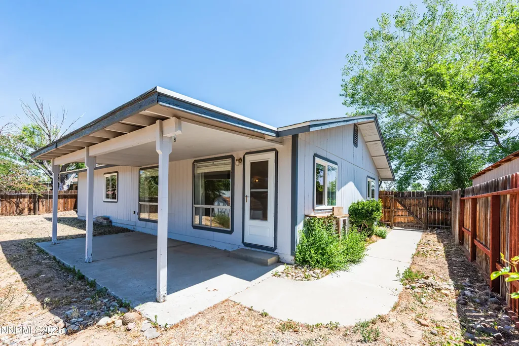 1400 Leonard Gardnerville NV 89460