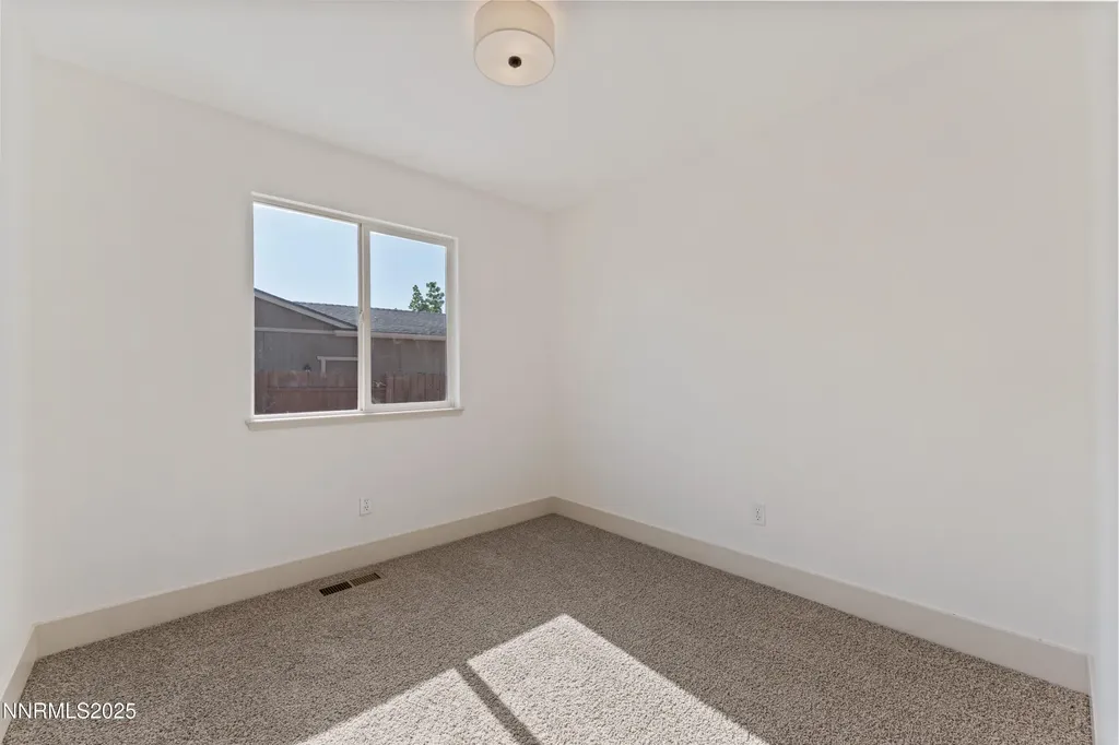 5824 Lightning Sun Valley NV 89433