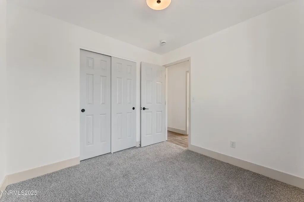 5824 Lightning Sun Valley NV 89433