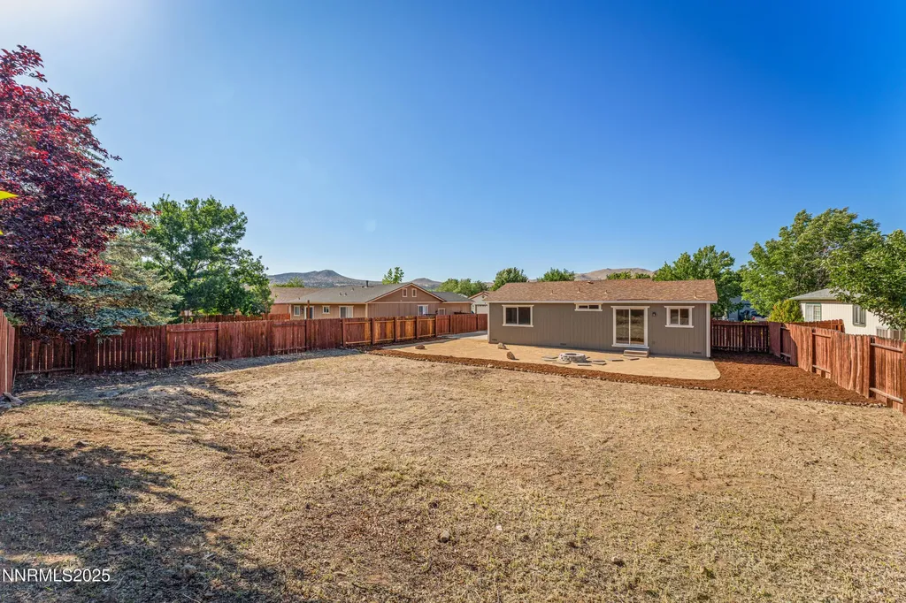 5824 Lightning Sun Valley NV 89433