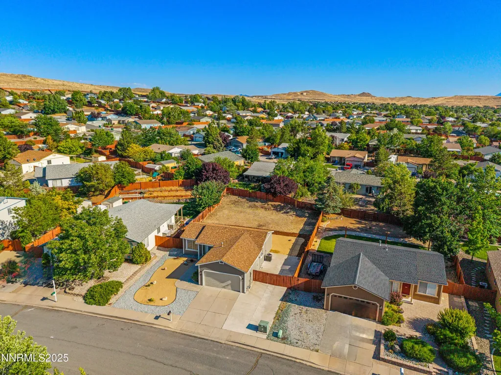 5824 Lightning Sun Valley NV 89433