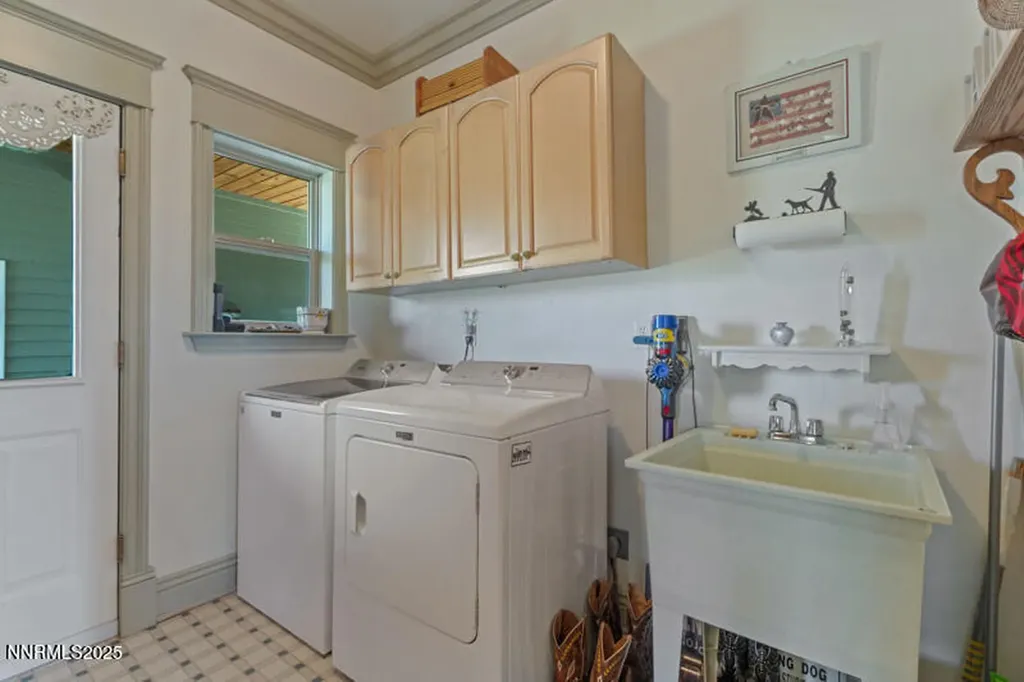 125 Columbia Hill Reno NV 89508