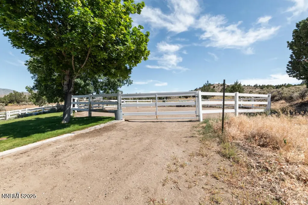 125 Columbia Hill Reno NV 89508