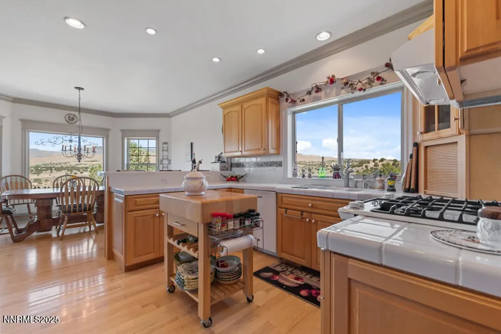 125 Columbia Hill Reno NV 89508