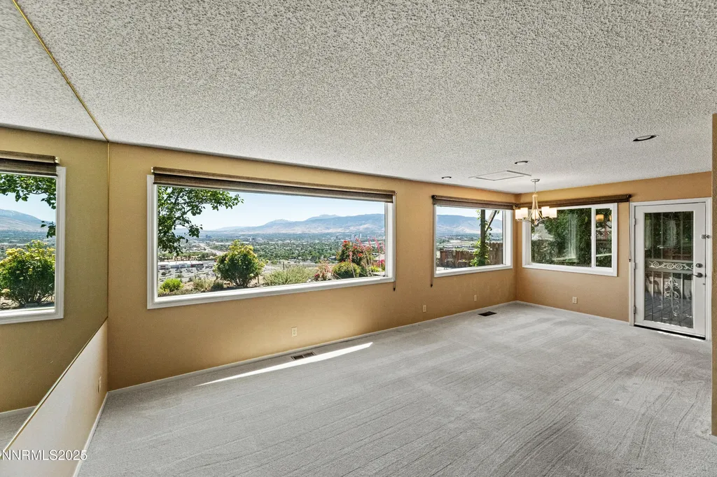 3427 Ridgecrest Reno NV 89512