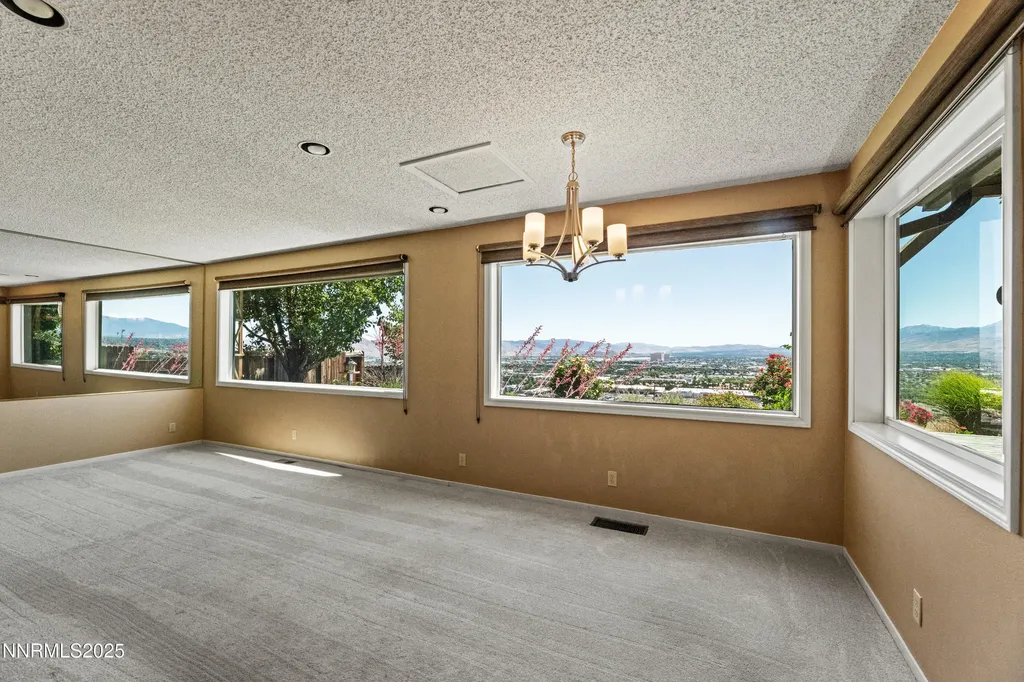 3427 Ridgecrest Reno NV 89512