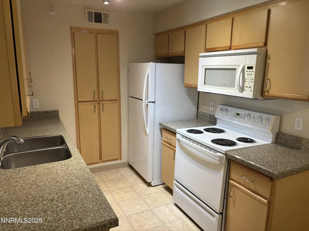 6850 Sharlands Reno NV 89523