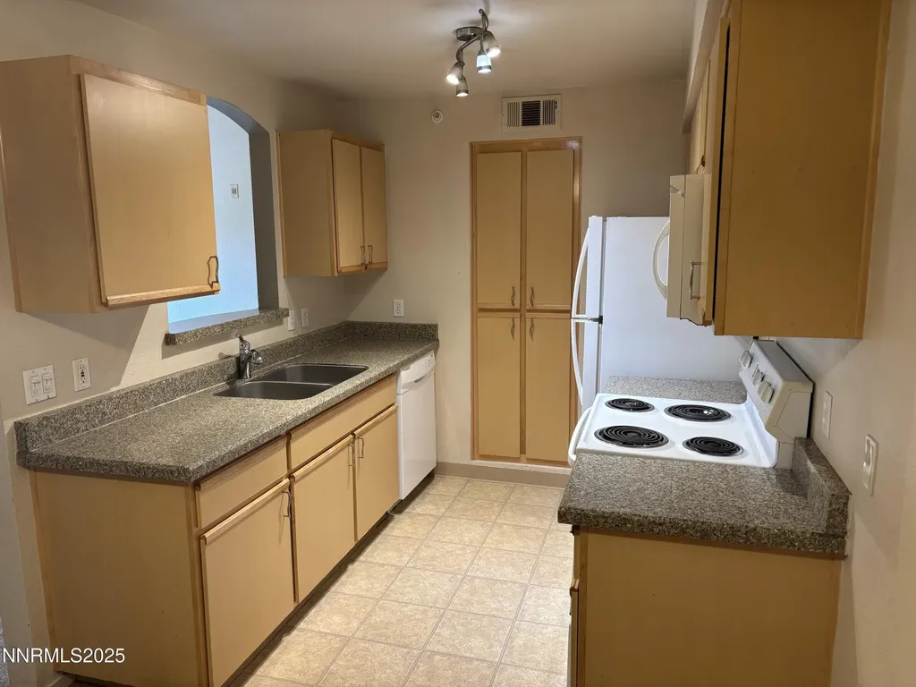 6850 Sharlands Reno NV 89523