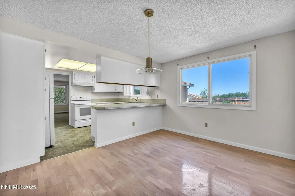 1425 Julie Reno NV 89509