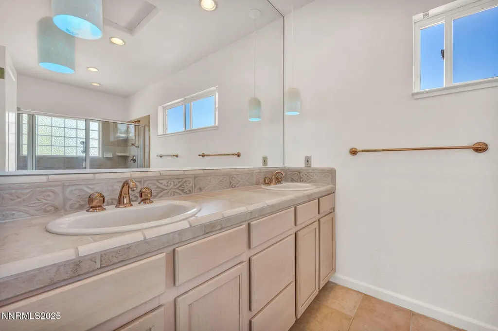 1425 Julie Reno NV 89509