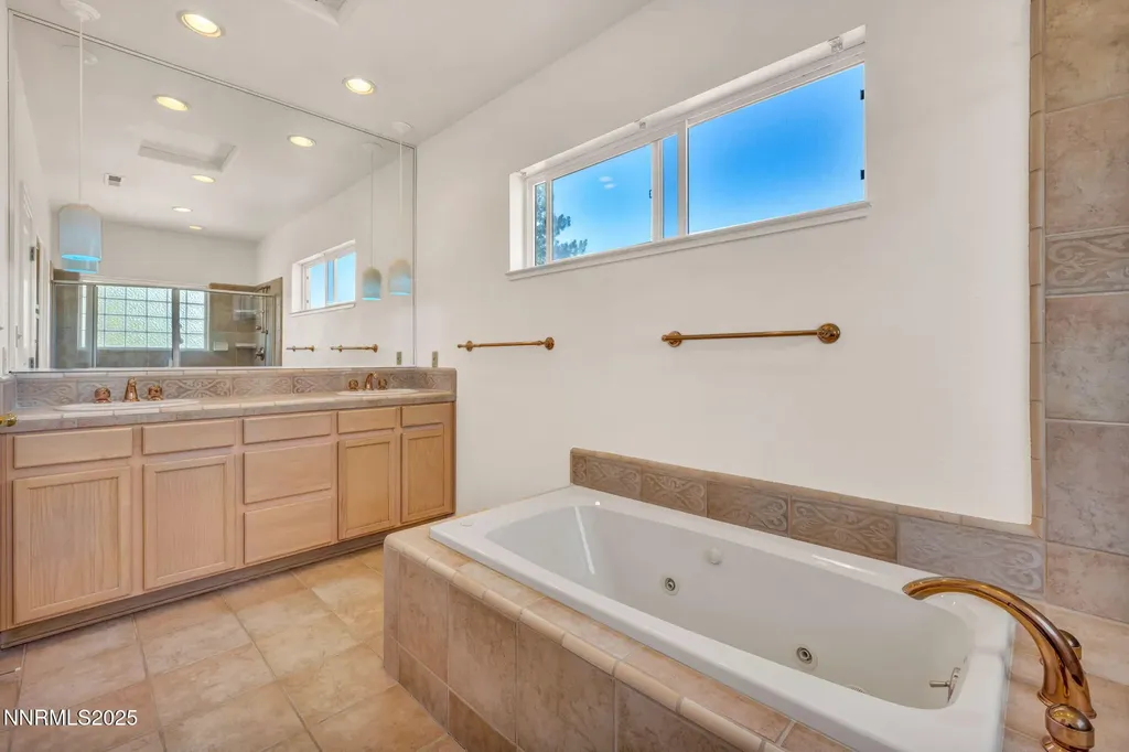 1425 Julie Reno NV 89509