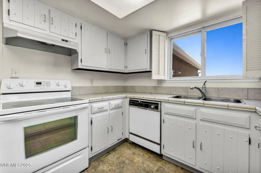 1425 Julie Reno NV 89509