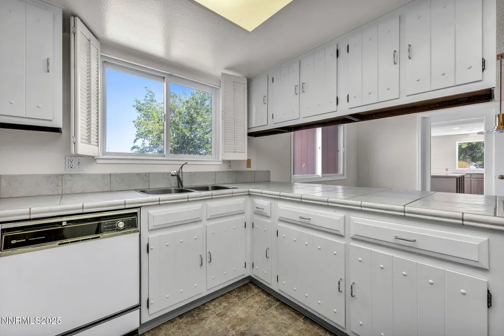 1425 Julie Reno NV 89509