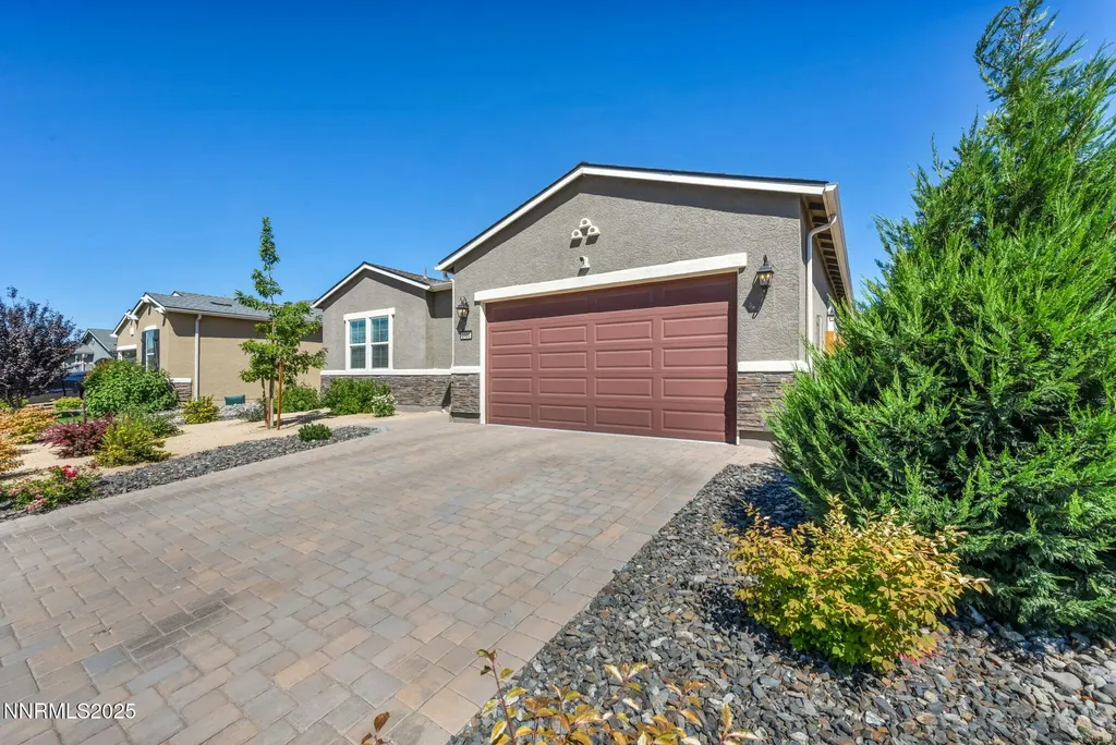 2180 Snoqualmie Sparks NV 89436
