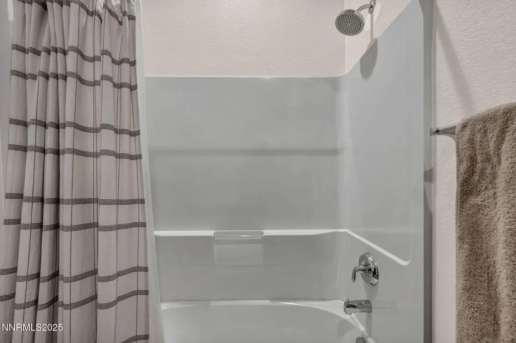 2180 Snoqualmie Sparks NV 89436