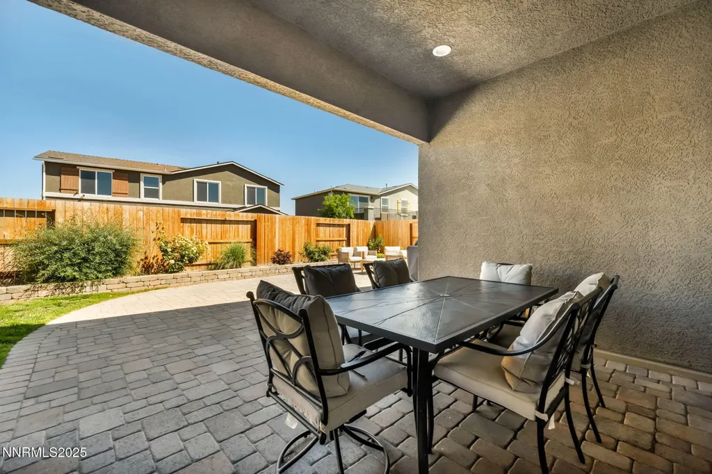 2180 Snoqualmie Sparks NV 89436