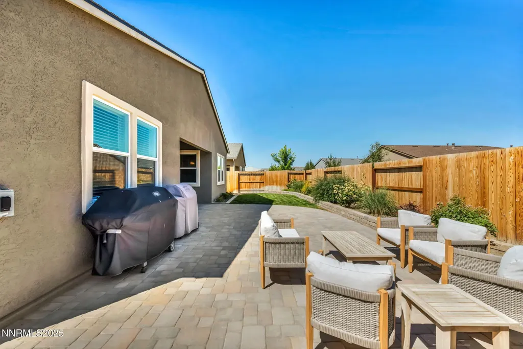 2180 Snoqualmie Sparks NV 89436