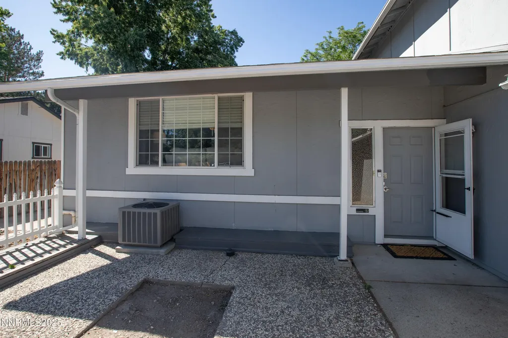 4210 Bismarck Reno NV 89502
