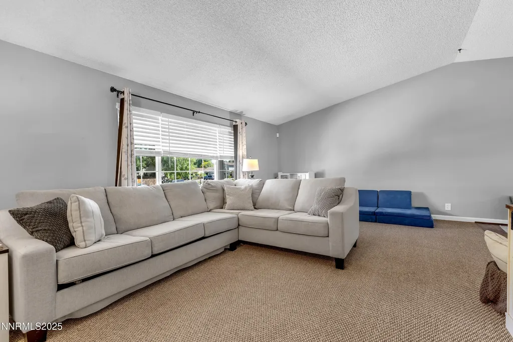 4210 Bismarck Reno NV 89502