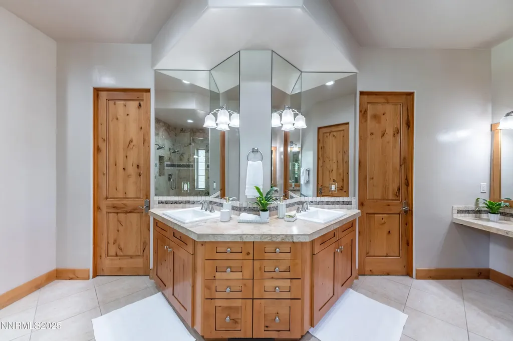 48 Rose Creek Reno NV 89511
