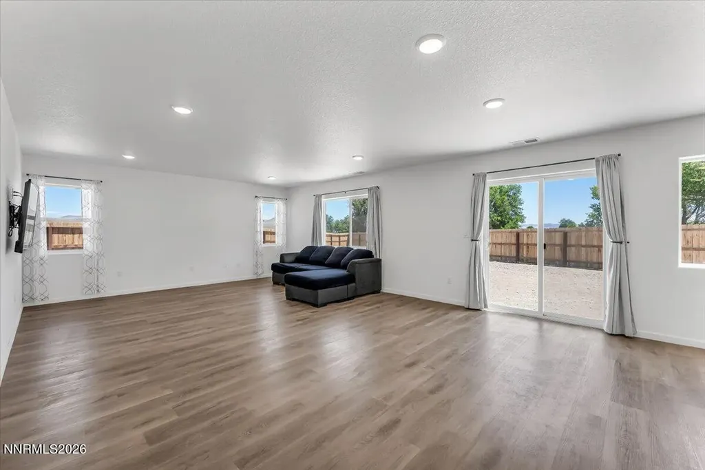 6778 Shell Fernley NV 89408