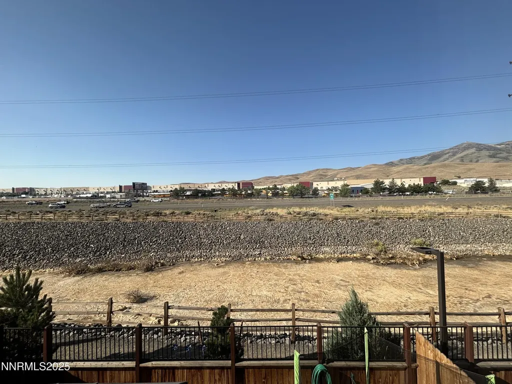 8886 Wolf Moon Reno NV 89506