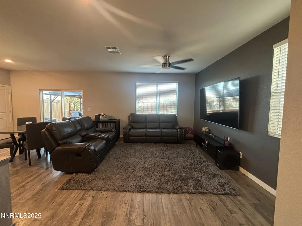 8886 Wolf Moon Reno NV 89506