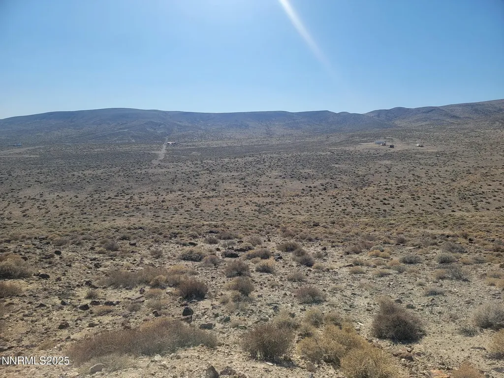 Apn 015-121-02 Silver Springs NV 89429