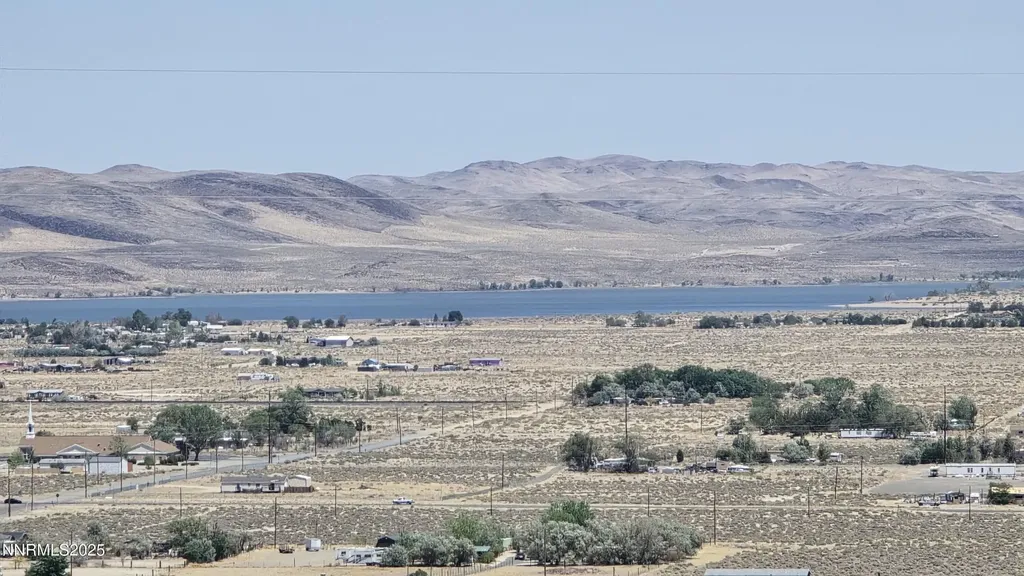 5710 Peek Silver Springs NV 89429