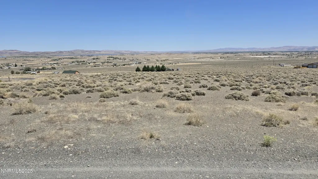 5710 Peek Silver Springs NV 89429