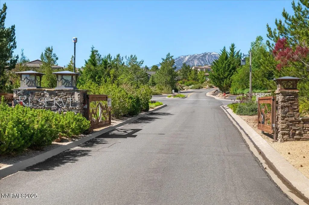 5725 Flowering Sage Reno NV 89511