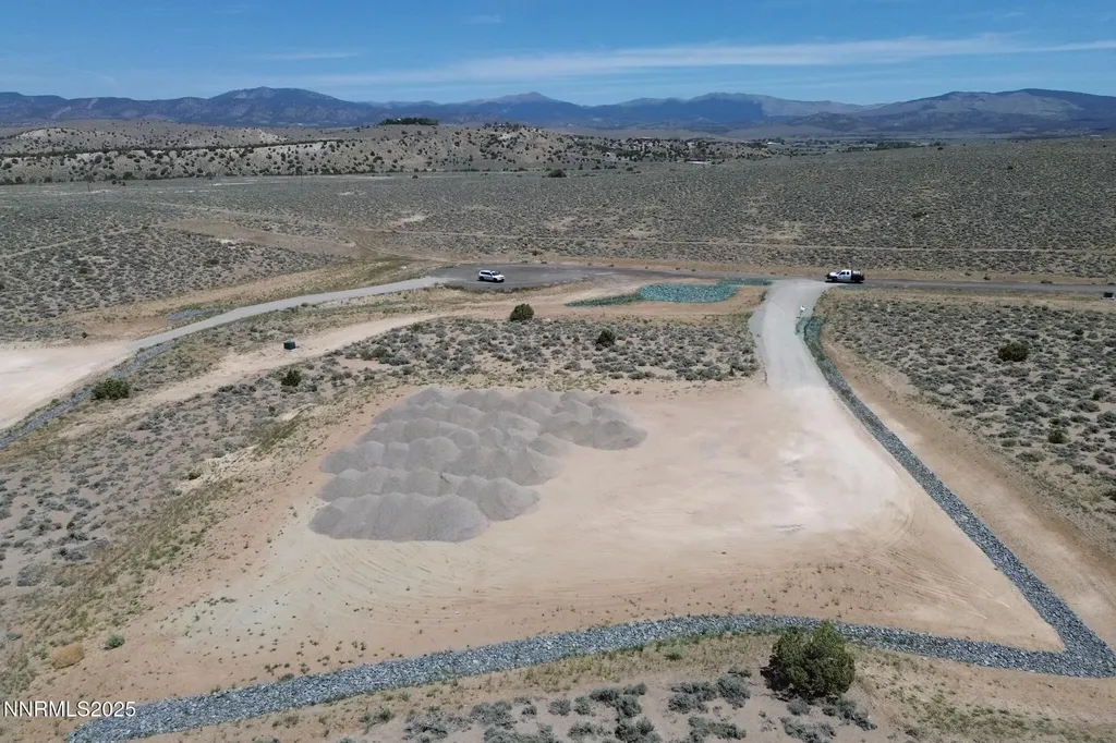 2028 Currant Gardnerville NV 89410