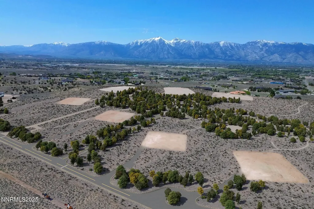 2000 Currant Gardnerville NV 89410