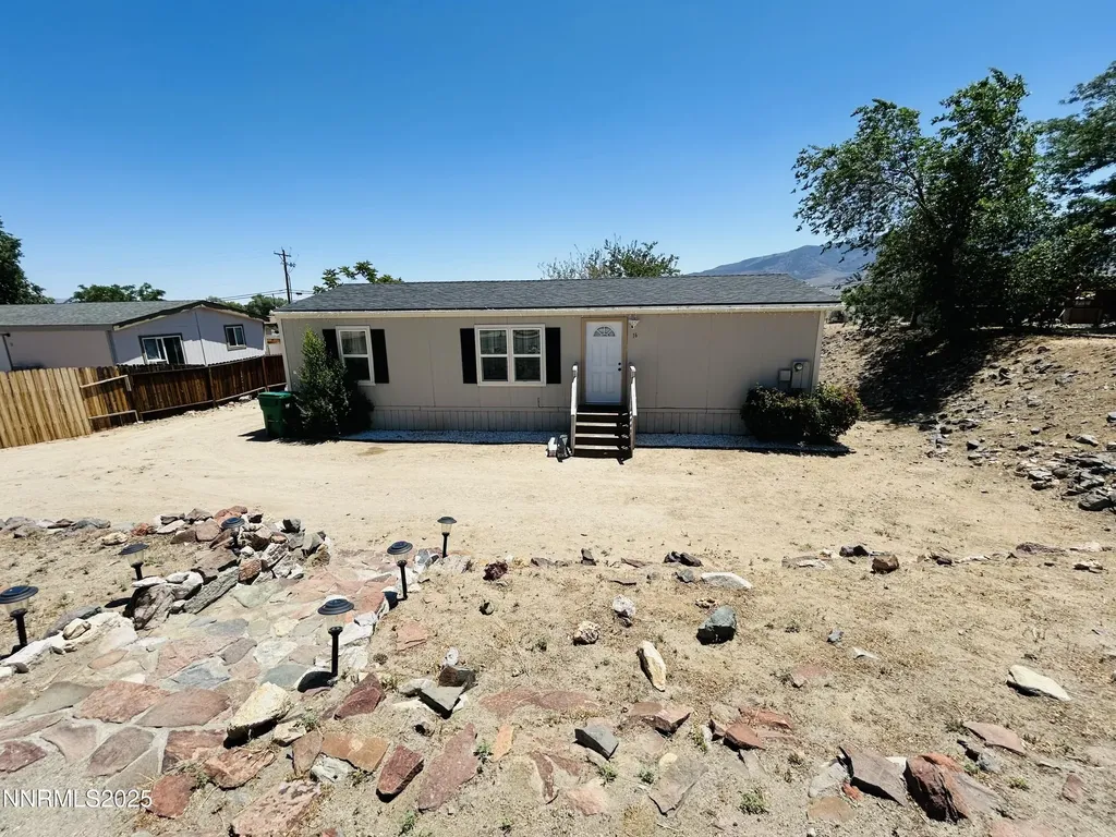 16 Stope Dayton NV 89403