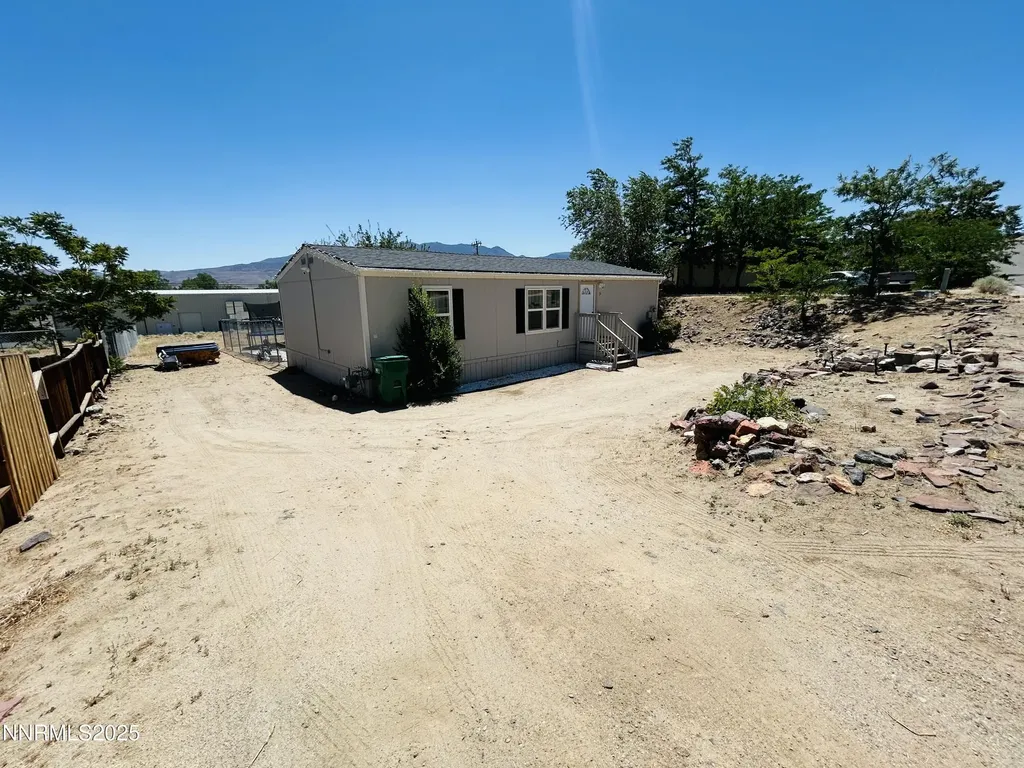 16 Stope Dayton NV 89403