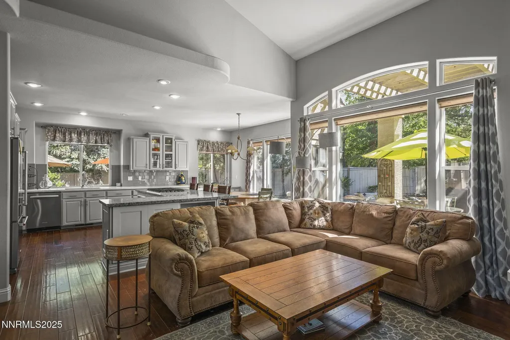 4374 Cullen Reno NV 89519