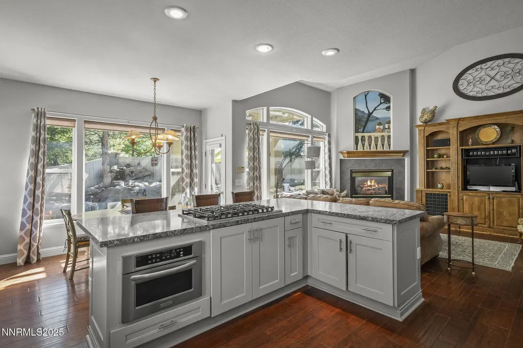 4374 Cullen Reno NV 89519