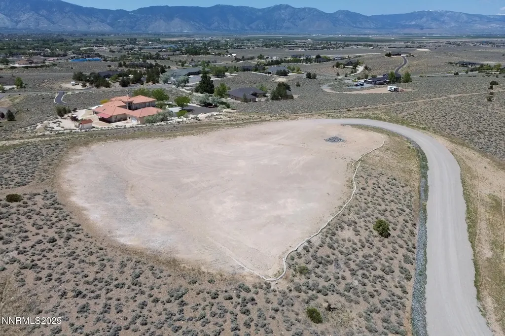 2020 Currant Gardnerville NV 89410