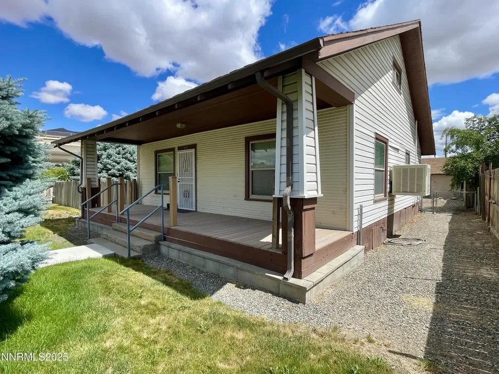 77 Lay Winnemucca NV 89445