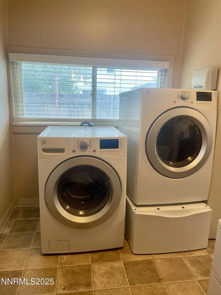 77 Lay Winnemucca NV 89445