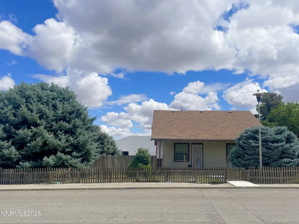 77 Lay Winnemucca NV 89445