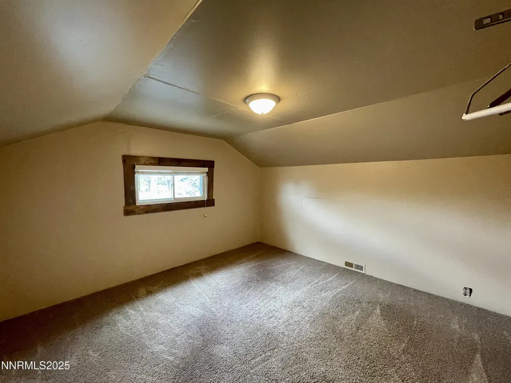 77 Lay Winnemucca NV 89445