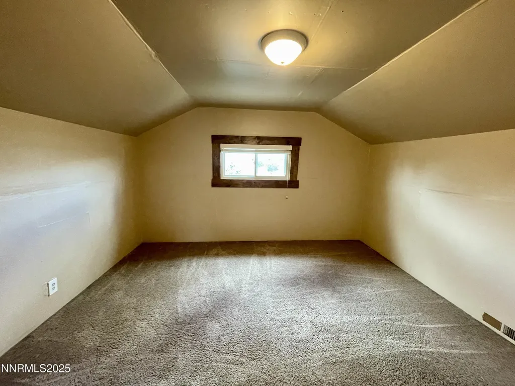 77 Lay Winnemucca NV 89445