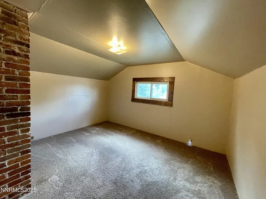 77 Lay Winnemucca NV 89445