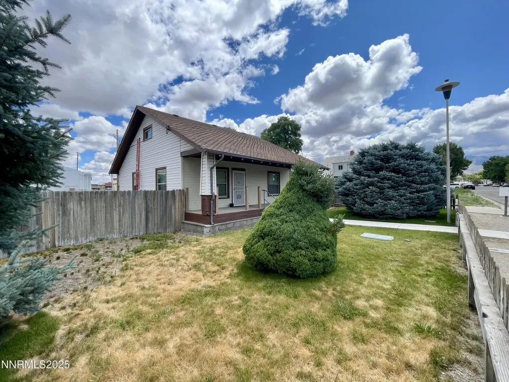 77 Lay Winnemucca NV 89445