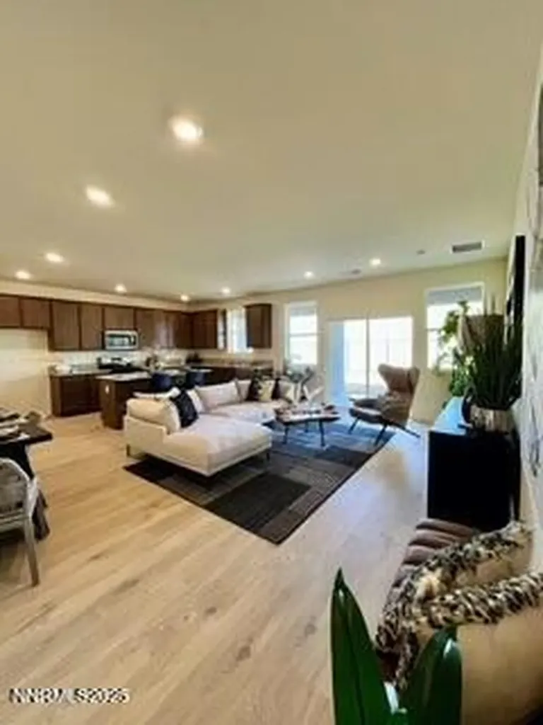775 Sun Mesa Sun Valley NV 89433